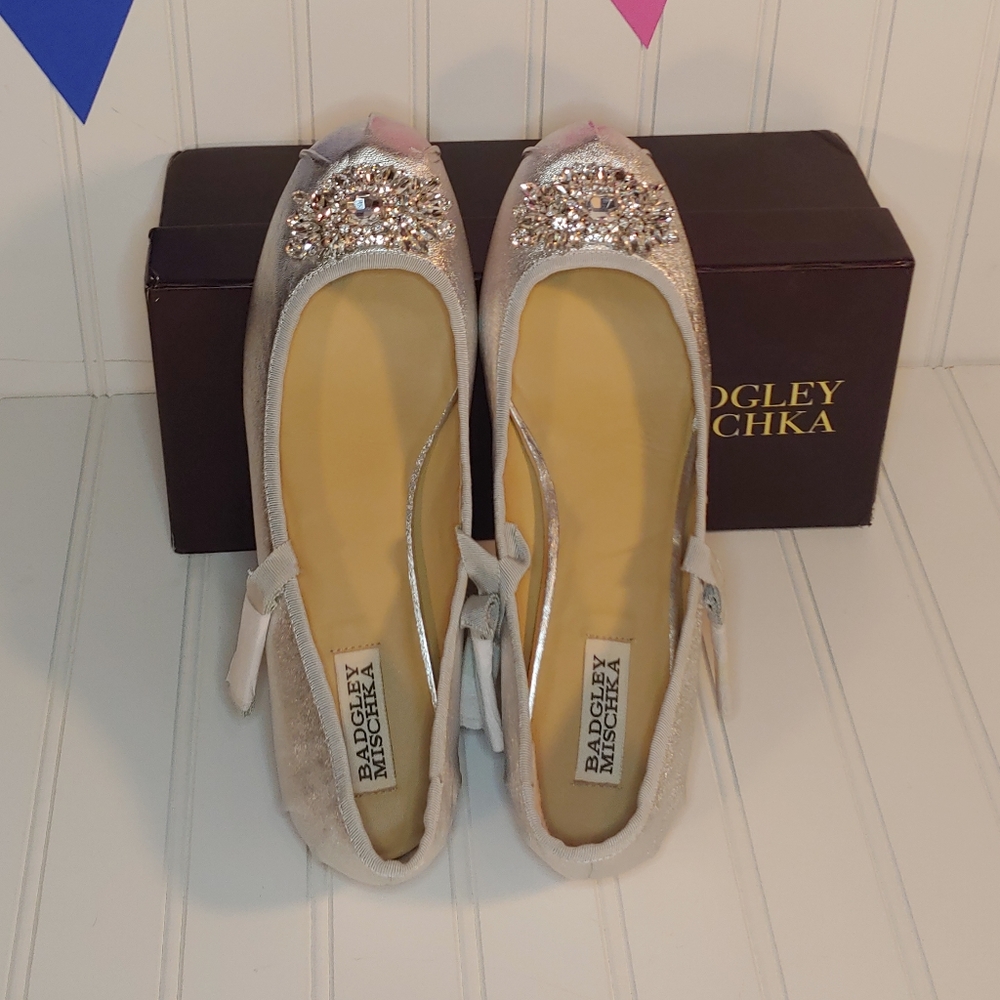 Badgley Mischka Karter II Silver Soft Leather Ornamented Ballet Flat size 10 NWT - Picture 6 of 16